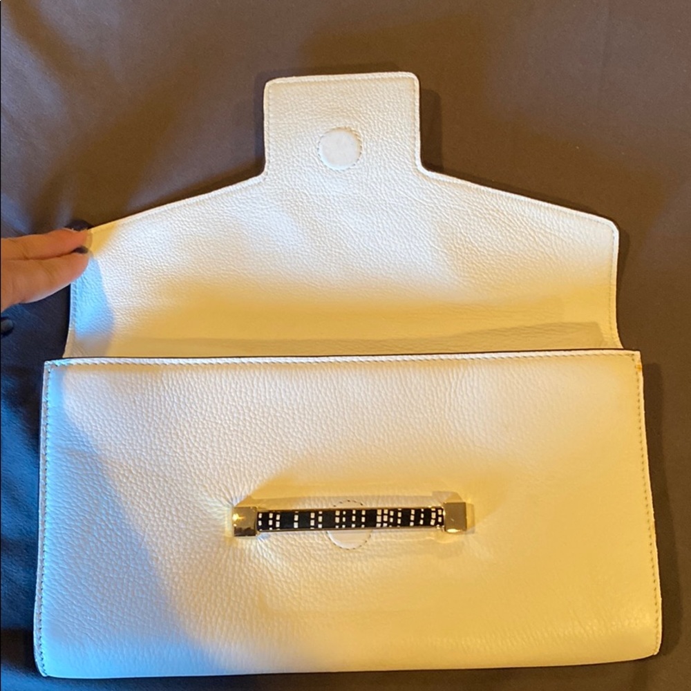 Vince Camuto-clutches purse - Picture 3 of 5